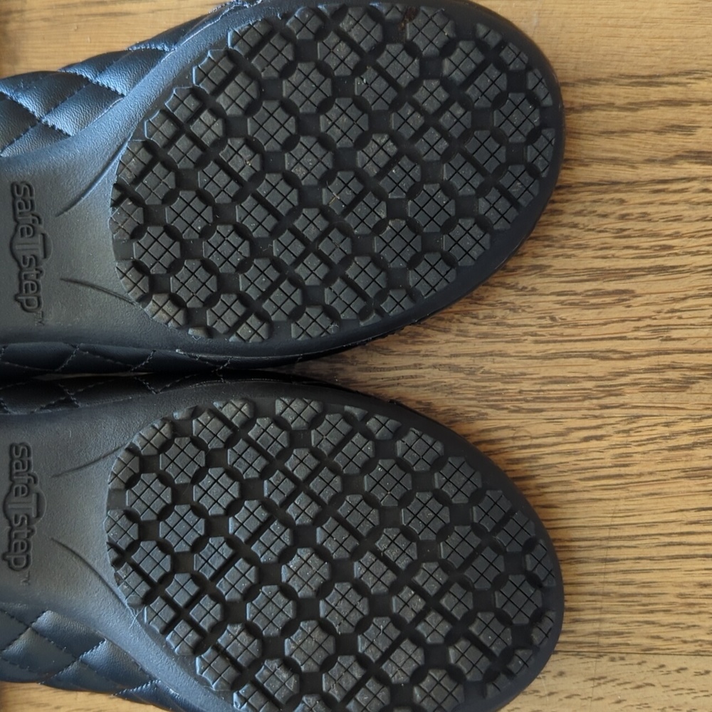 Extra Cushioned Ballet Flats - Picture 2 of 4